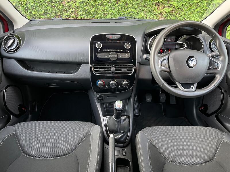 View RENAULT CLIO 0.9 Play TCe 75 MY18