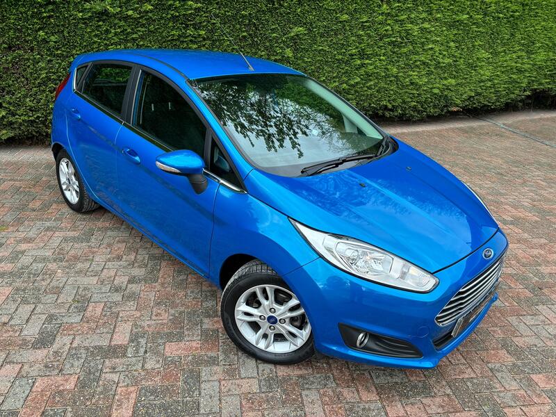 View FORD FIESTA 1.0 T EcoBoost Zetec