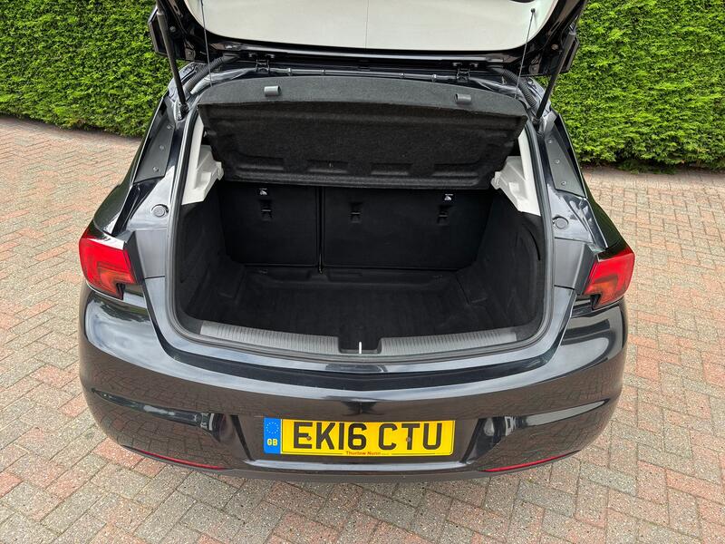 VAUXHALL ASTRA