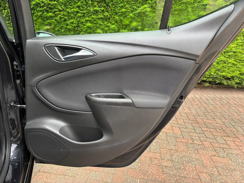VAUXHALL ASTRA