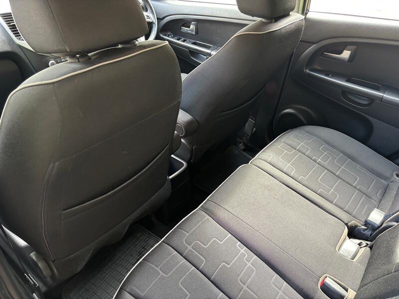 KIA VENGA