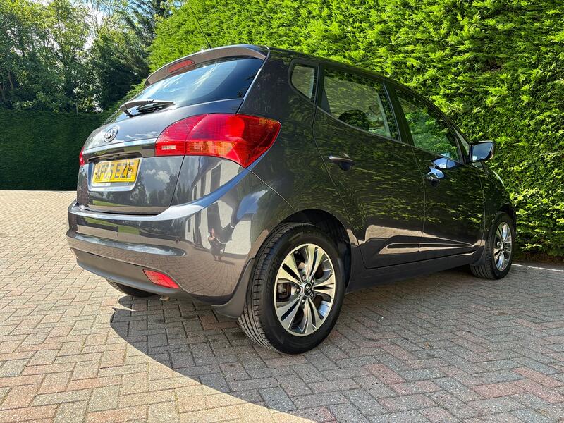 KIA VENGA