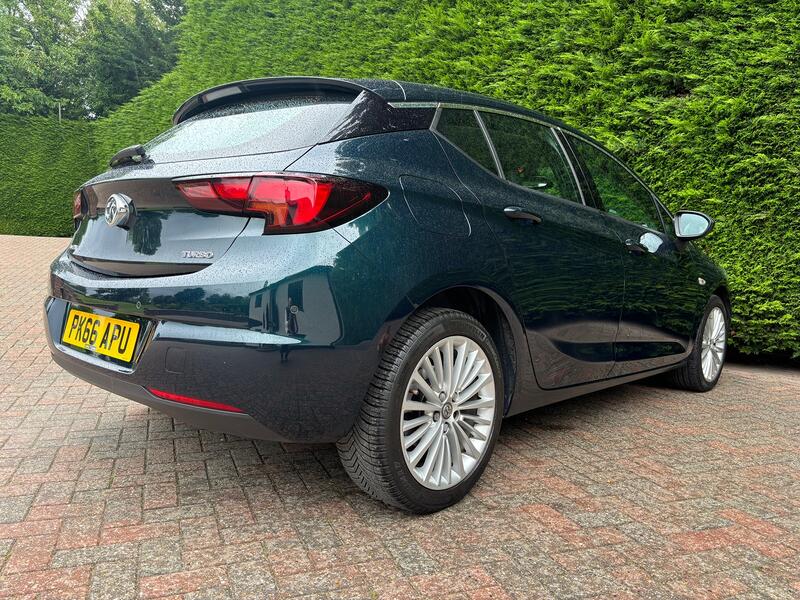 VAUXHALL ASTRA