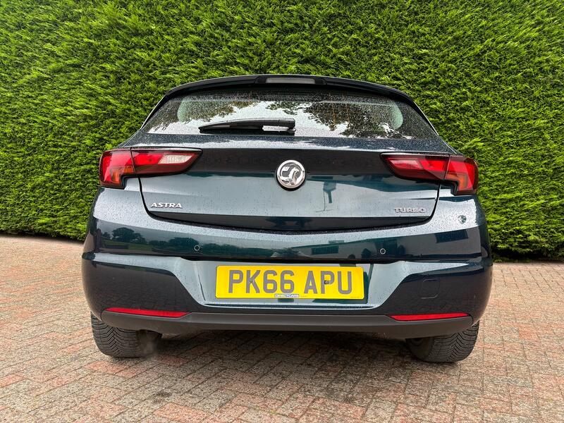 VAUXHALL ASTRA