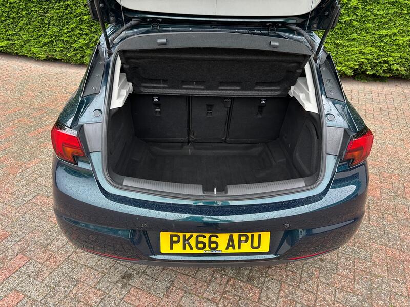 VAUXHALL ASTRA