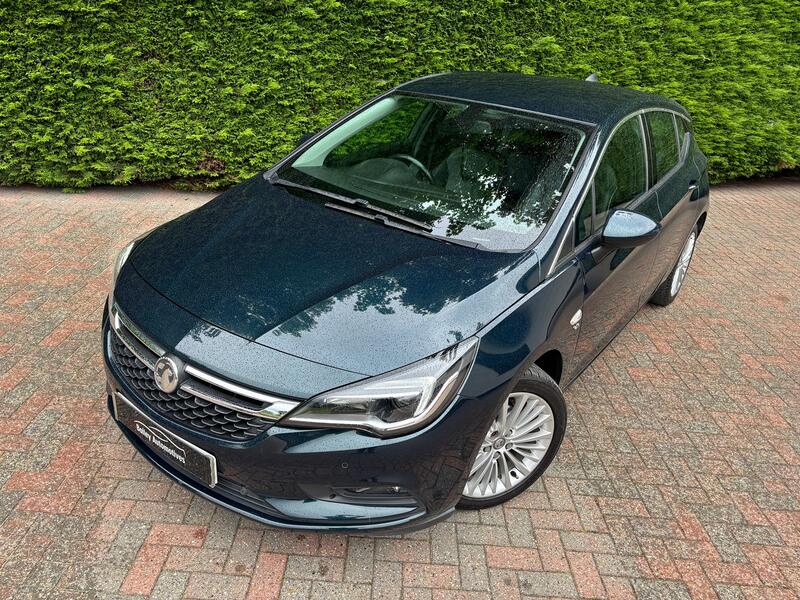 View VAUXHALL ASTRA 1.4 i Turbo Elite Nav