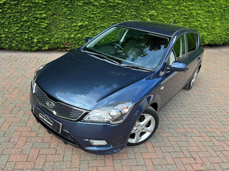 View KIA CEED 1.6 CRDi 3