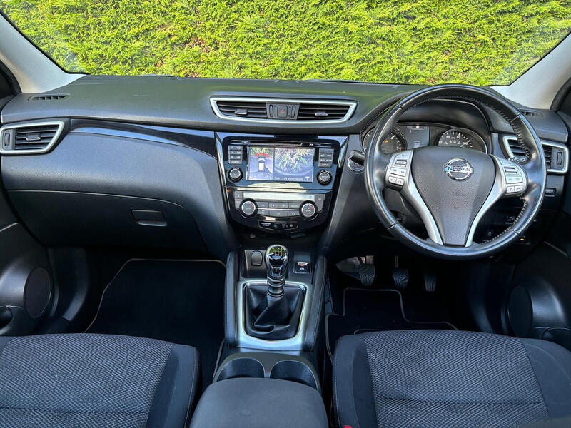 View NISSAN QASHQAI 1.5 dCi N-Connecta