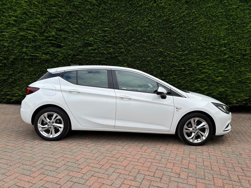 VAUXHALL ASTRA