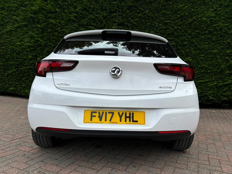 VAUXHALL ASTRA