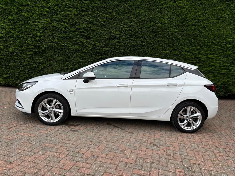 VAUXHALL ASTRA