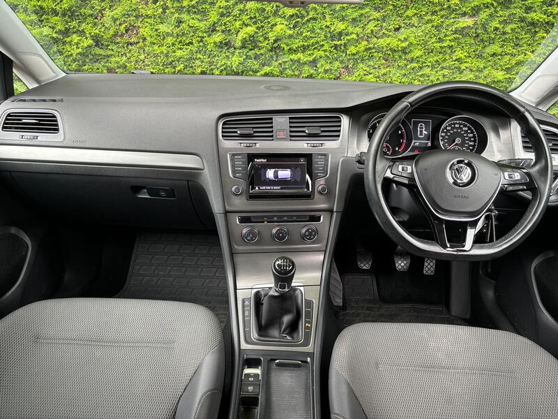 View VOLKSWAGEN GOLF 1.4 TSI BlueMotion Tech SE