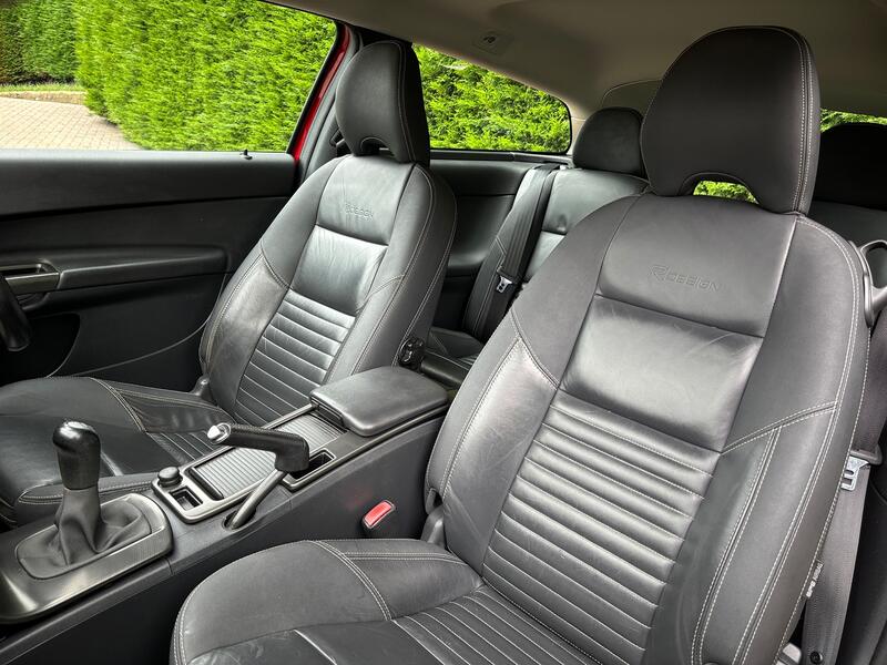 VOLVO C30