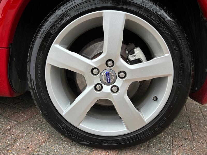 VOLVO C30