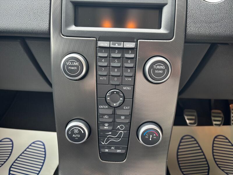 VOLVO C30