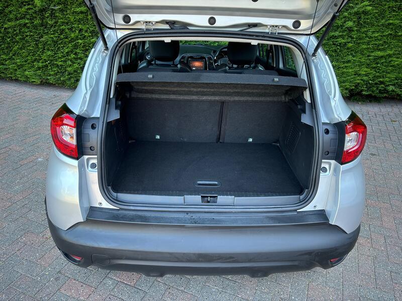 RENAULT CAPTUR