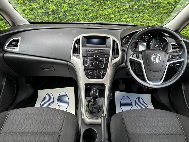 View VAUXHALL ASTRA 1.6 16v Energy