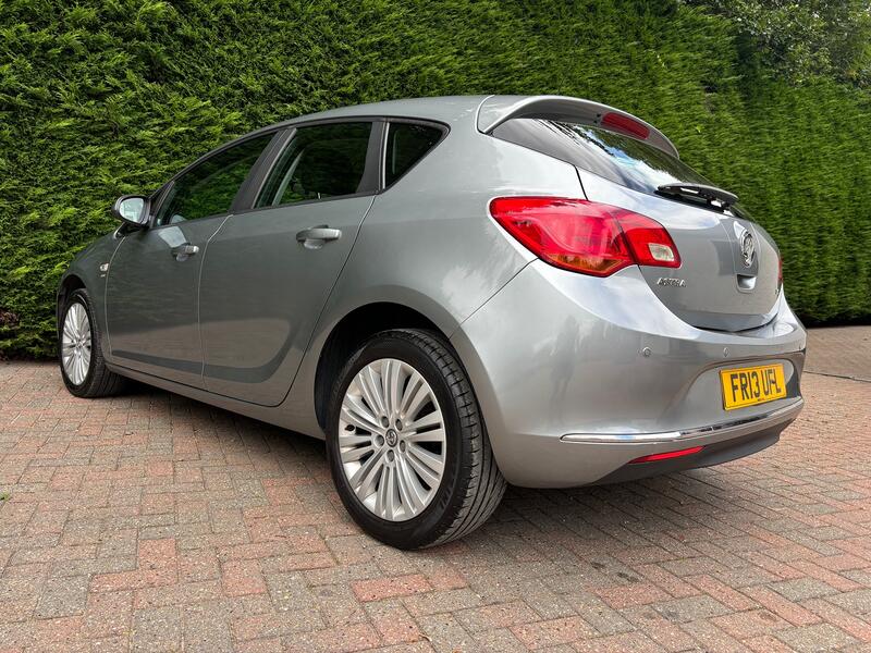 VAUXHALL ASTRA