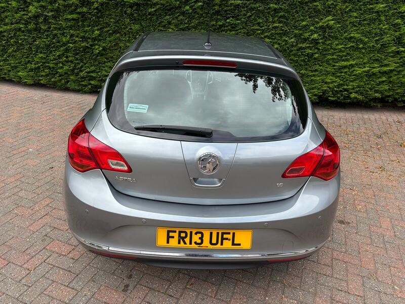 VAUXHALL ASTRA