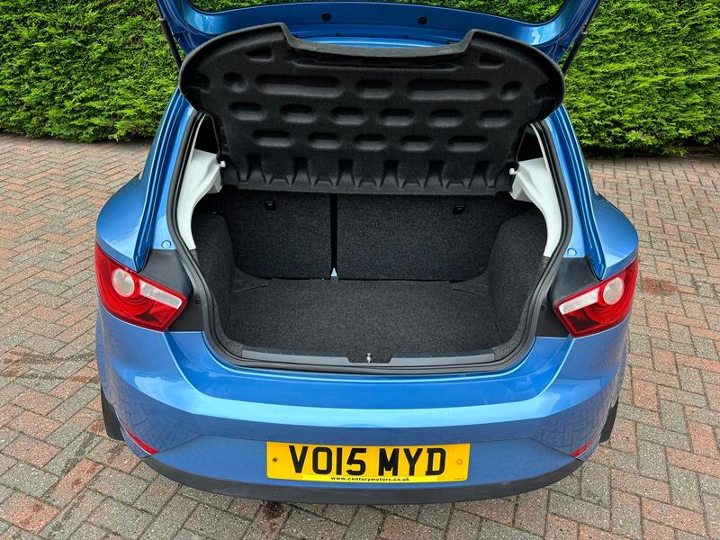 SEAT IBIZA