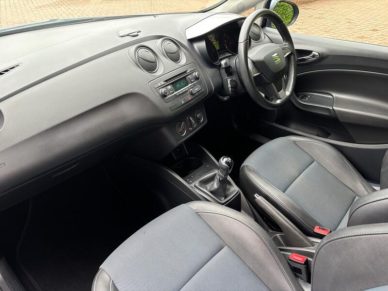 SEAT IBIZA