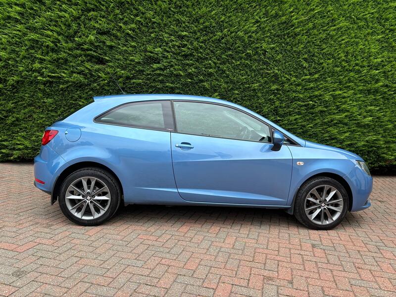 SEAT IBIZA