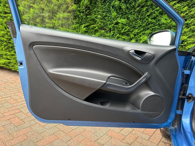 SEAT IBIZA
