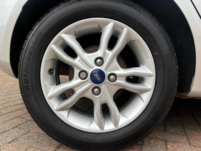 FORD FIESTA