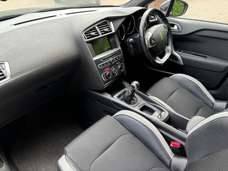 DS AUTOMOBILES DS 4