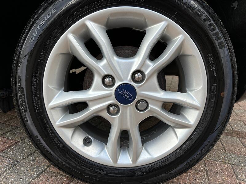 FORD FIESTA