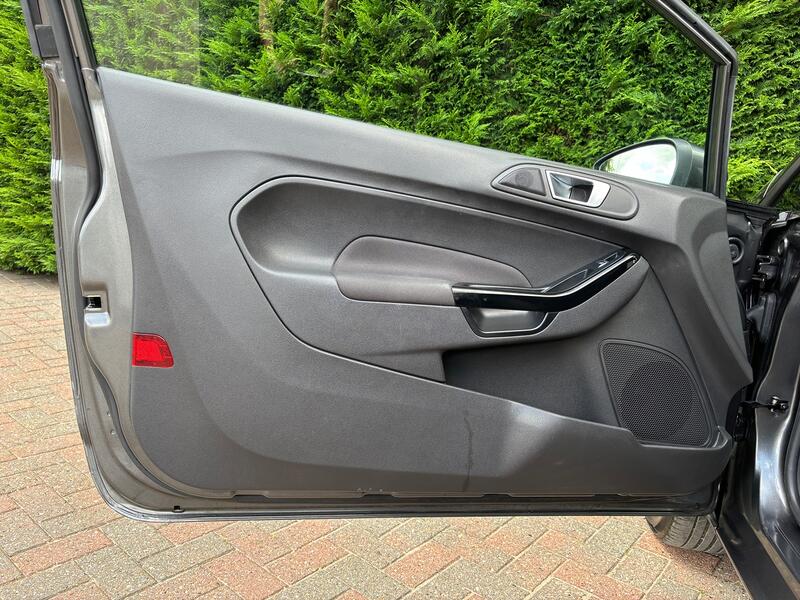 FORD FIESTA