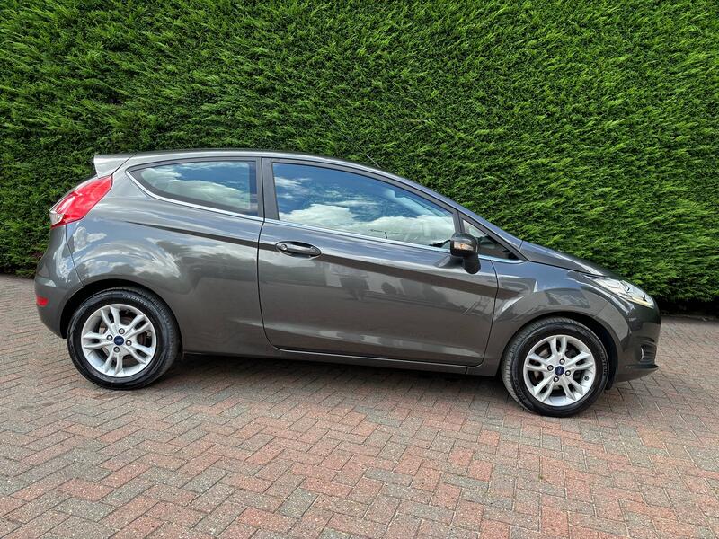 FORD FIESTA