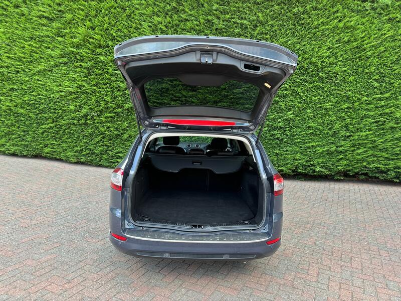 FORD MONDEO