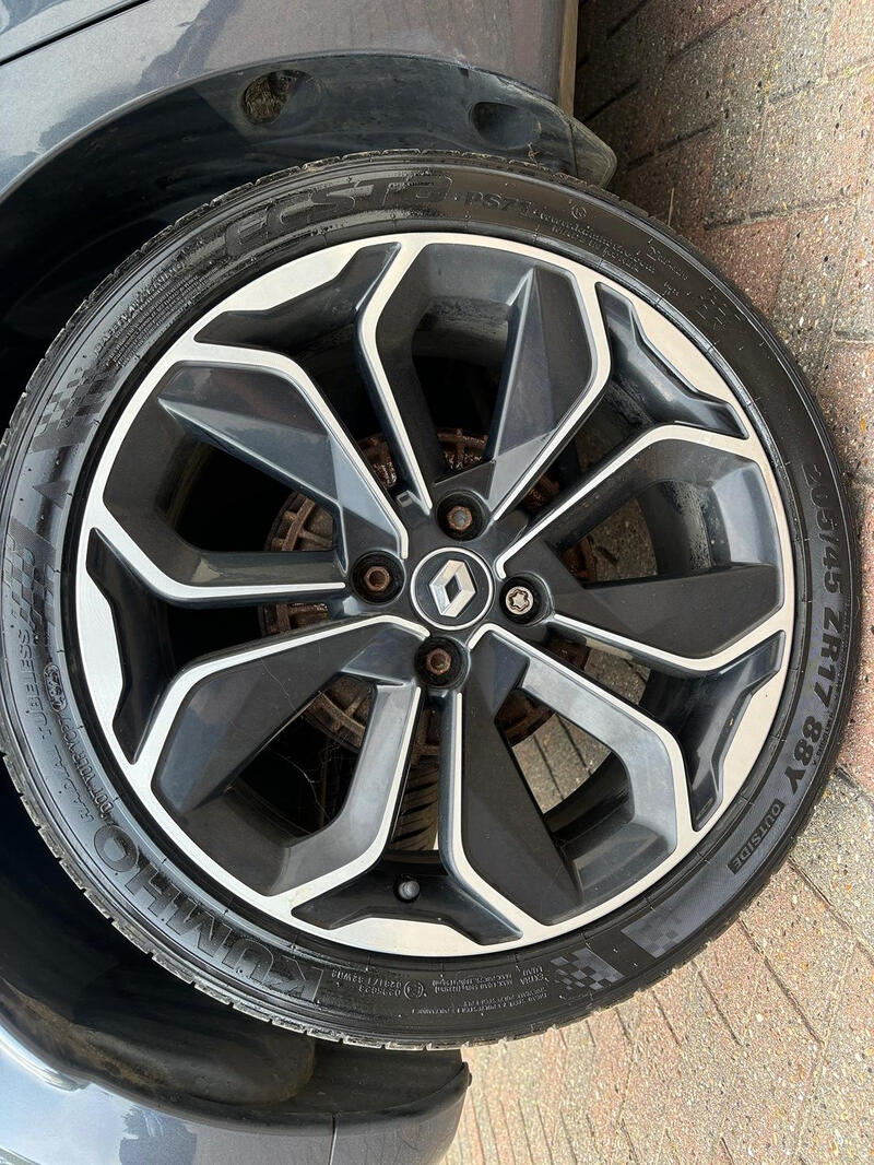 RENAULT CLIO