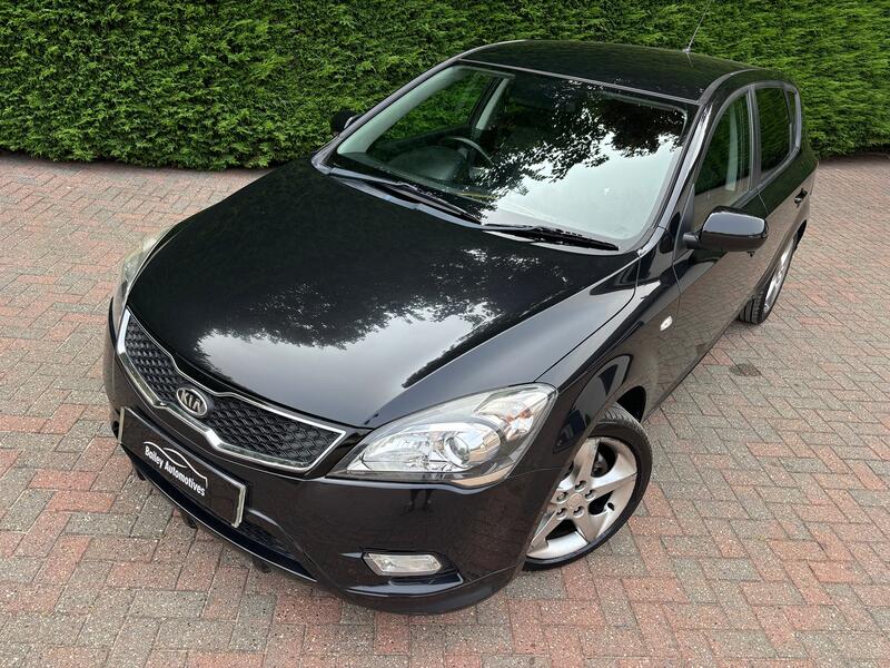 View KIA CEED 1.6 CRDi 3