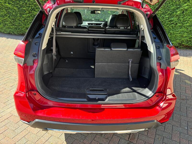 NISSAN X-TRAIL