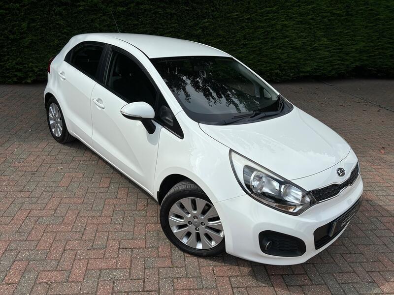 View KIA RIO 1.4 2