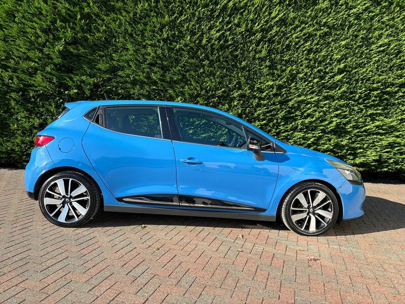 RENAULT CLIO