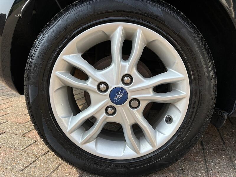 FORD FIESTA