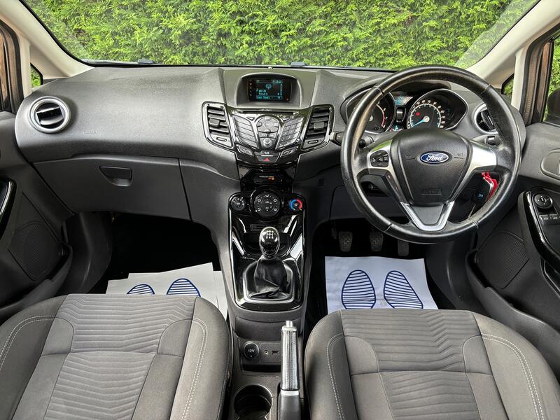 View FORD FIESTA 1.3 Zetec