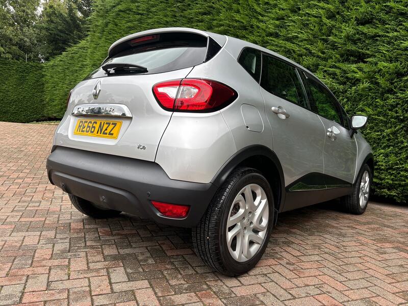 RENAULT CAPTUR