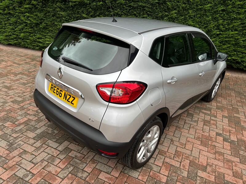 RENAULT CAPTUR