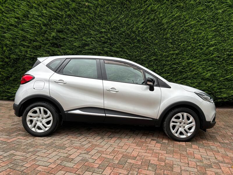 RENAULT CAPTUR