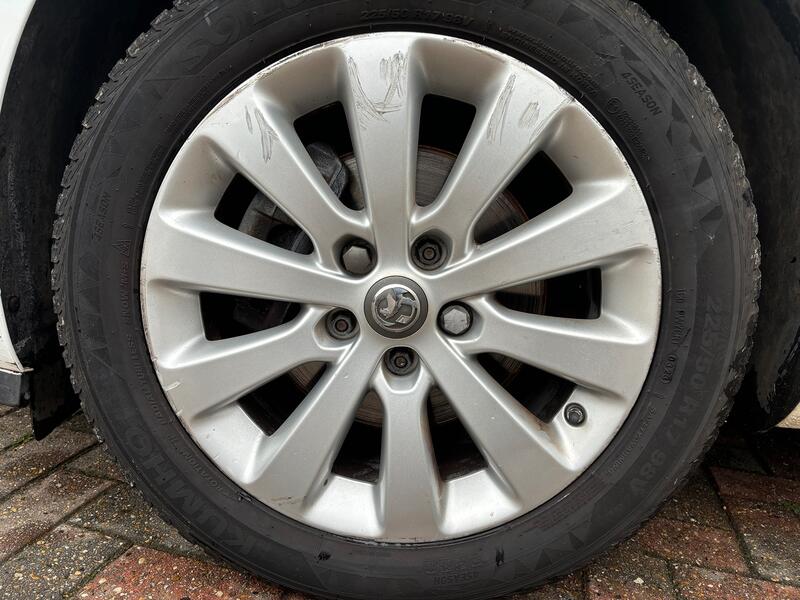 VAUXHALL ASTRA