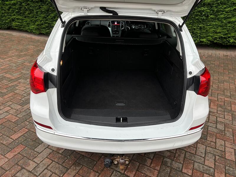 VAUXHALL ASTRA