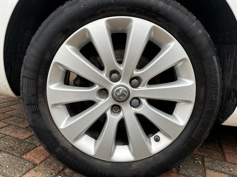 VAUXHALL ASTRA