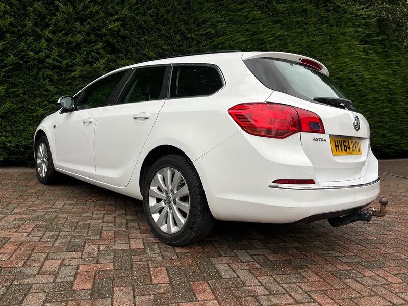 VAUXHALL ASTRA