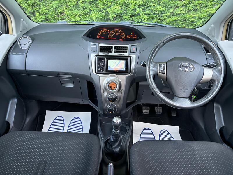 View TOYOTA YARIS 1.3 Dual VVT-i T Spirit