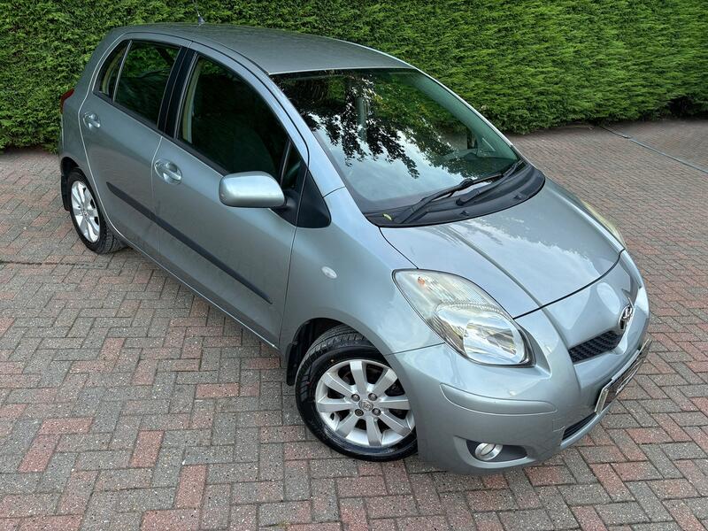 View TOYOTA YARIS 1.3 Dual VVT-i T Spirit