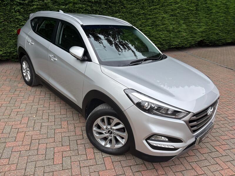 View HYUNDAI TUCSON 1.7 CRDi Blue Drive SE Nav
